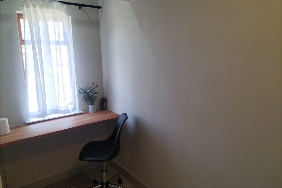 To Let 3 Bedroom Property for Rent in Flamingo Vlei Western Cape